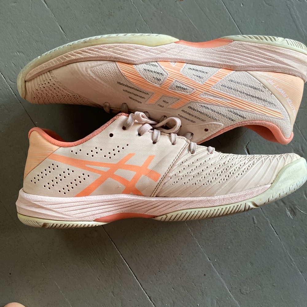 ASICS pickleball court sneakers